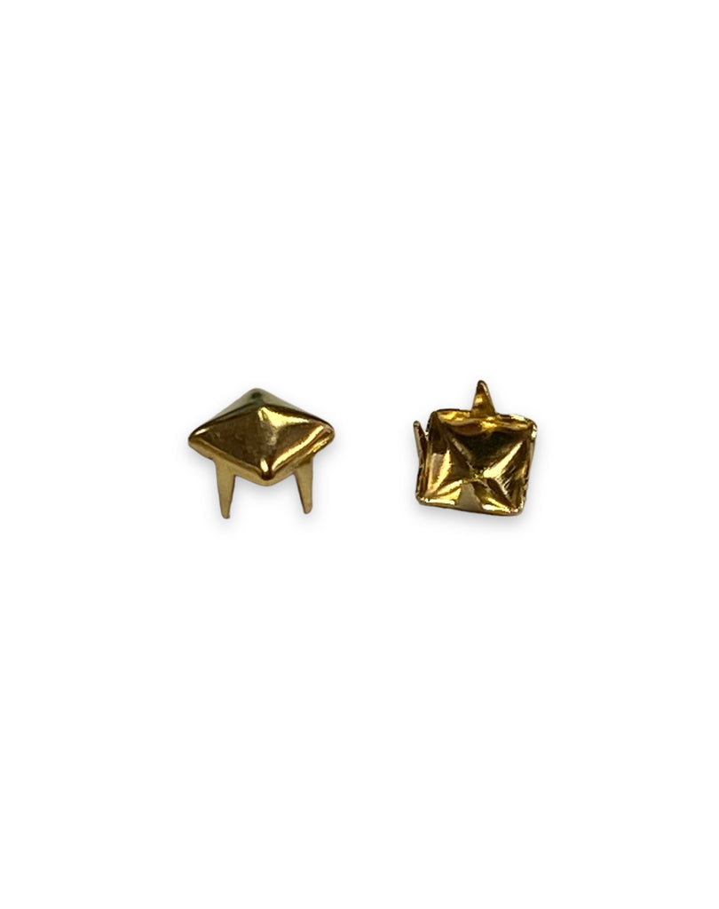 3/16" Gold Pyramid Studs (100-pack)