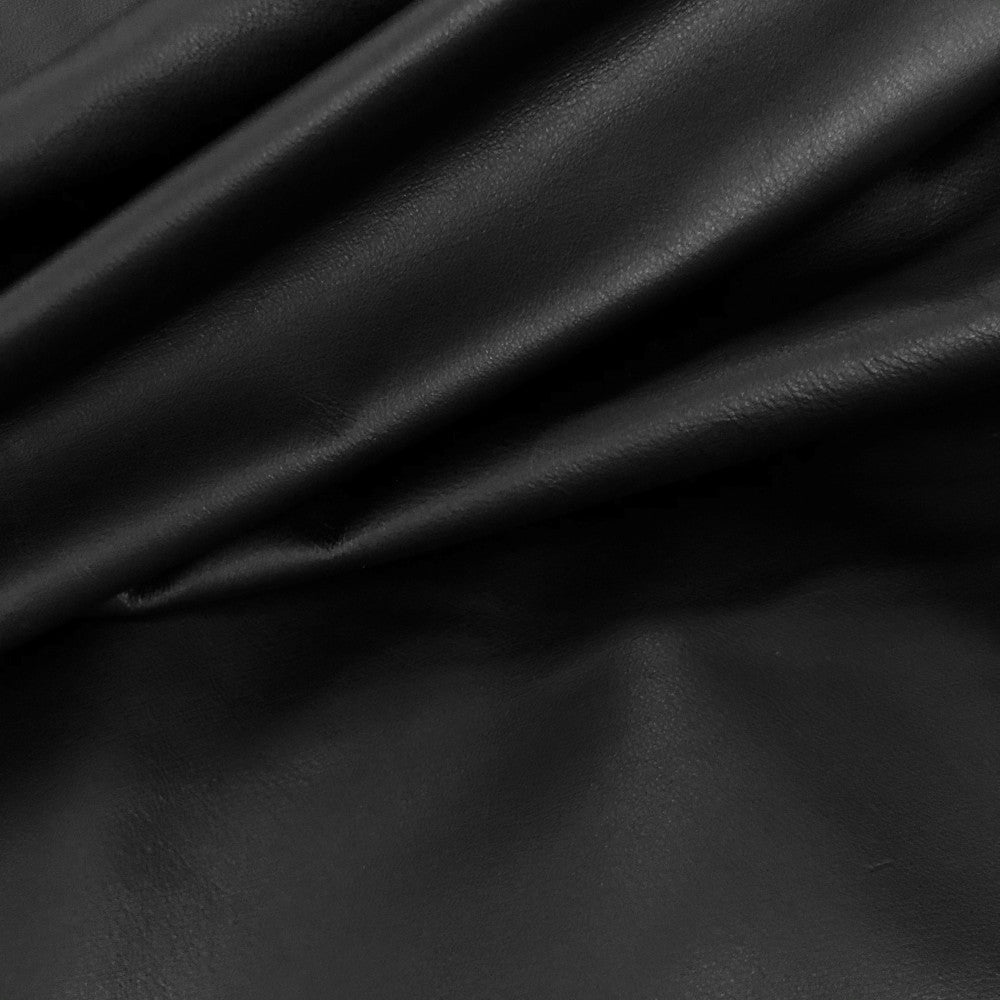 2oz (0.9mm) Black Smooth Cow Leather (per square foot)